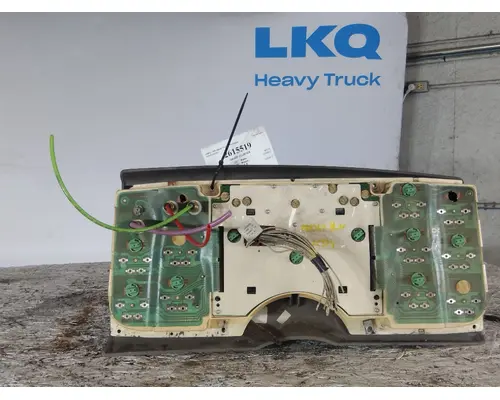 MACK CXN612 GAUGE CLUSTER