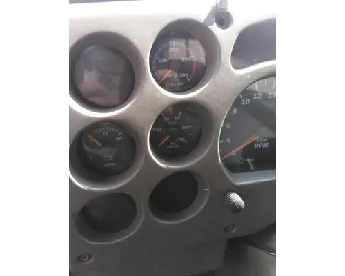 MACK CXN612 GAUGE CLUSTER