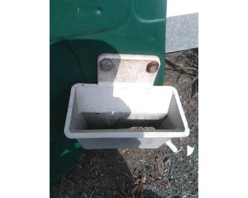 MACK CXN612 HOOD BRACKET