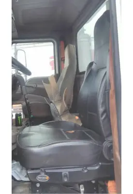 MACK CXN612 SEAT, FRONT