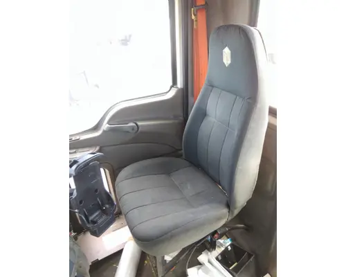 MACK CXN612 SEAT, FRONT