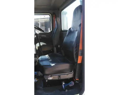 MACK CXN612 SEAT, FRONT