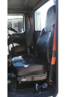 MACK CXN612 SEAT, FRONT