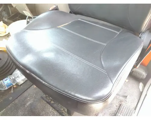 MACK CXN612 SEAT, FRONT