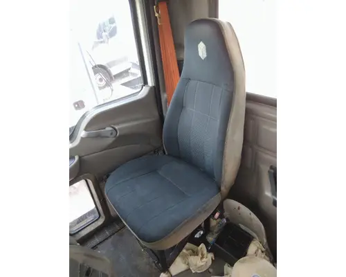 MACK CXN612 SEAT, FRONT