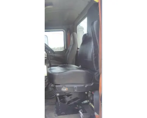 MACK CXN612 SEAT, FRONT