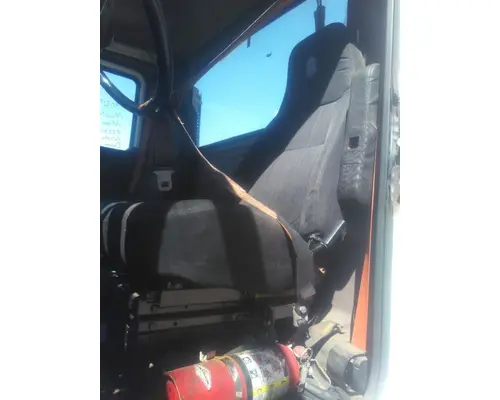 MACK CXN612 SEAT, FRONT