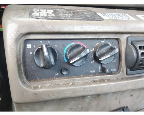 MACK CXN612 TEMPERATURE CONTROL