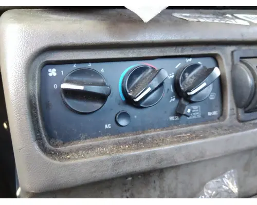 MACK CXN612 TEMPERATURE CONTROL