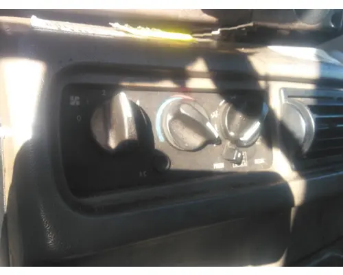 MACK CXN612 TEMPERATURE CONTROL