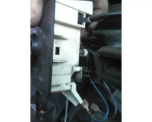 MACK CXN612 TEMPERATURE CONTROL