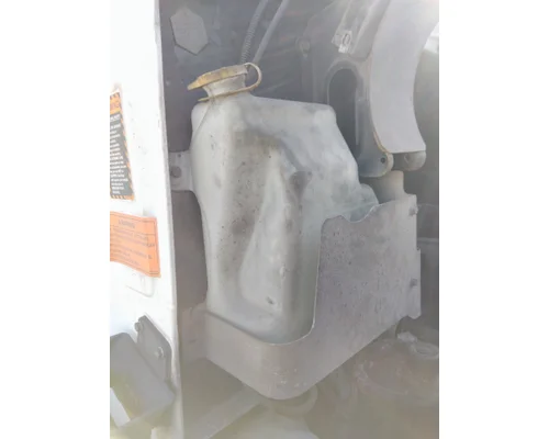 MACK CXN612 WINDSHIELD WASHER RESERVOIR