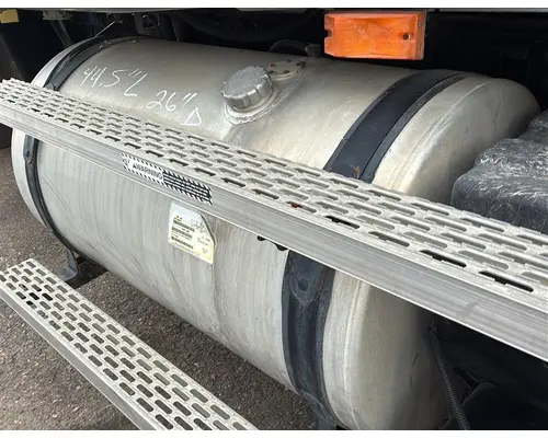 MACK CXN613 2005-2007 FUEL TANK