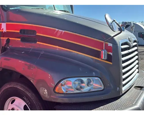 MACK CXN613 2005-2007 HOOD