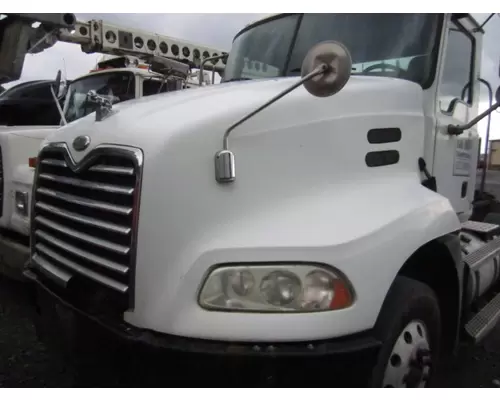 MACK CXN613 2005-2007 HOOD