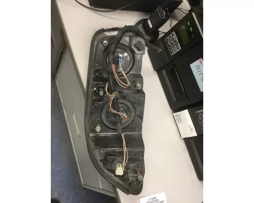 MACK CXN613 2006-2008 HEADLAMP ASSEMBLY