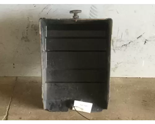 MACK CXN613 BATTERY BOX COVER