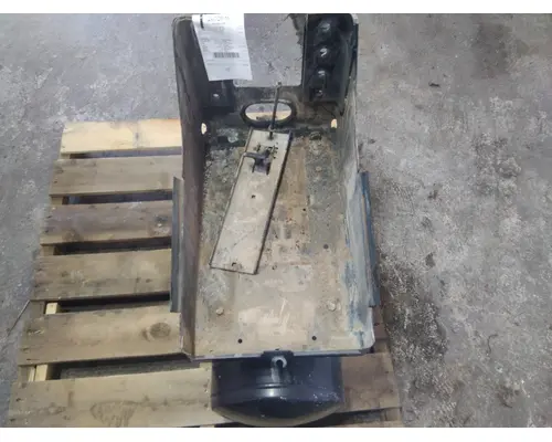 MACK CXN613 BATTERY BOX