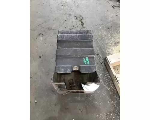 MACK CXN613 BATTERY BOX