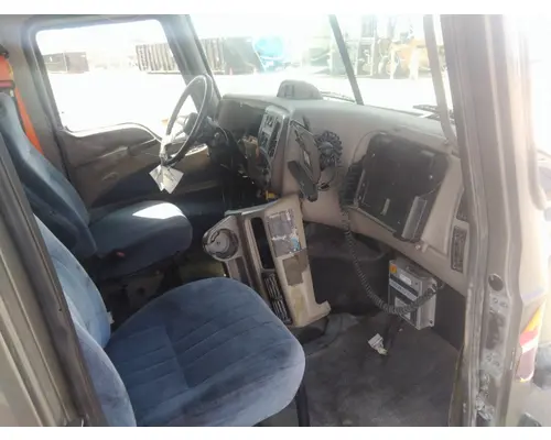 MACK CXN613 CAB