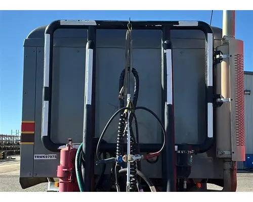 MACK CXN613 CAB