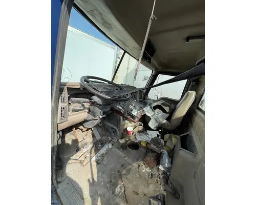 MACK CXN613 Complete Vehicle