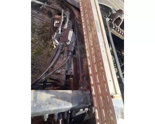 MACK CXN613 Complete Vehicle