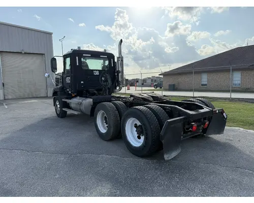 MACK CXN613 Complete Vehicle