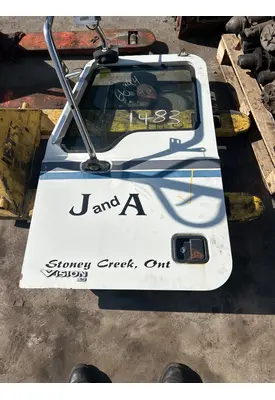 MACK CXN613 Door Assembly, Front