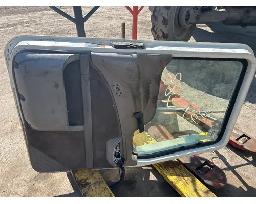 MACK CXN613 Door Assembly, Front