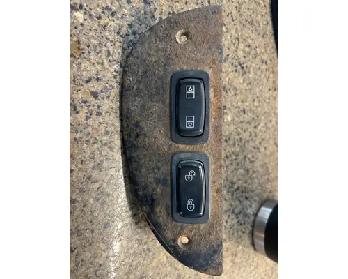 MACK CXN613 Door Window Regulator