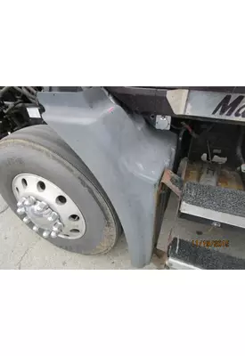 MACK CXN613 FENDER EXTENSION