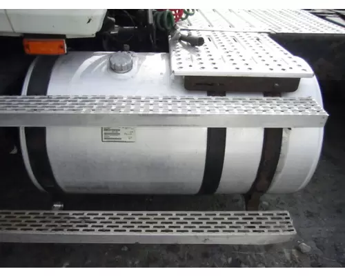 MACK CXN613 FUEL TANK