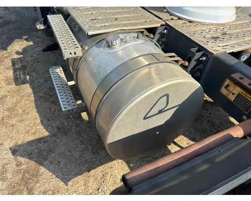 MACK CXN613 Fuel Tank