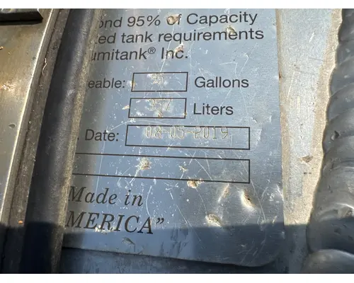 MACK CXN613 Fuel Tank