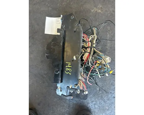 MACK CXN613 Fuse Box