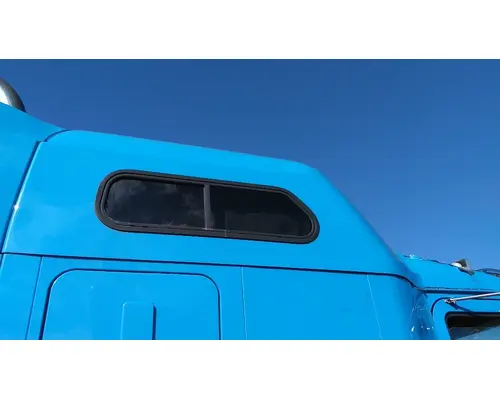 MACK CXN613 GLASS, SLEEPER