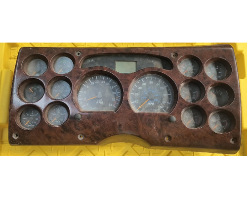 MACK CXN613 Instrument Cluster