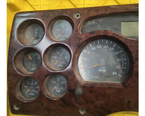 MACK CXN613 Instrument Cluster