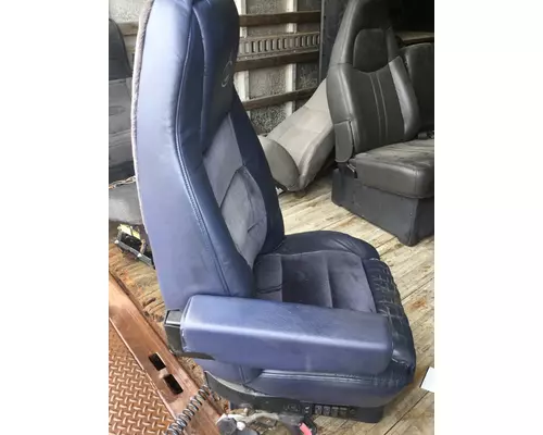 MACK CXN613 SEAT, FRONT