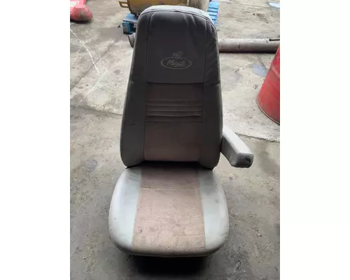 MACK CXN613 Seat, Front