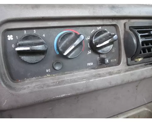 MACK CXN613 TEMPERATURE CONTROL