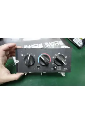 MACK CXN613 Temperature Control