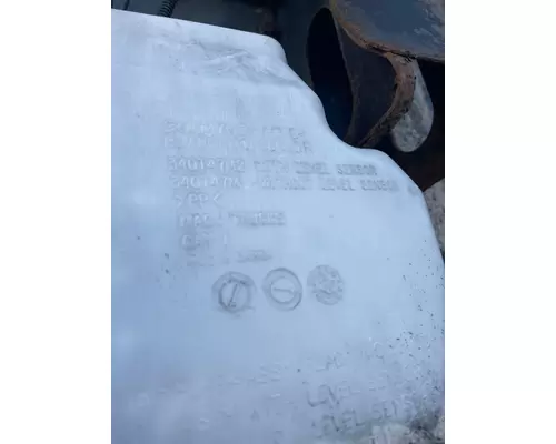 MACK CXN613 Windshield Washer Reservoir