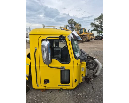 MACK CXP (Pinnacle) Cab