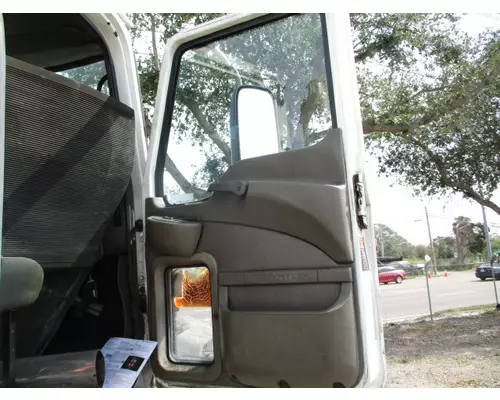 MACK CXP 2007-2007 DOOR ASSEMBLY, FRONT