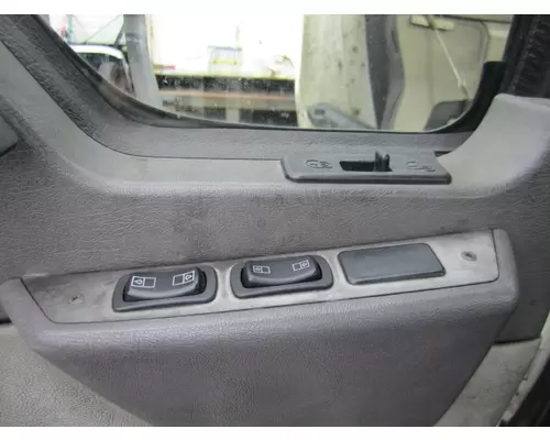MACK CXP 2007-2007 DOOR ASSEMBLY, FRONT