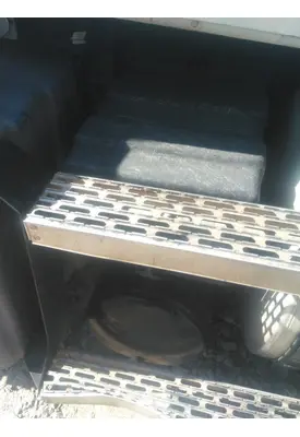 MACK CXP612 BATTERY BOX