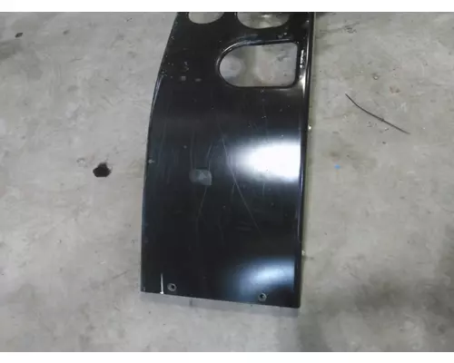 MACK CXP612 BUMPER CENTER