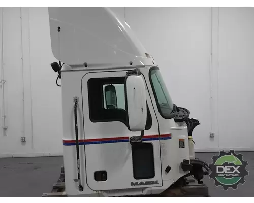 MACK CXP612 Cab
